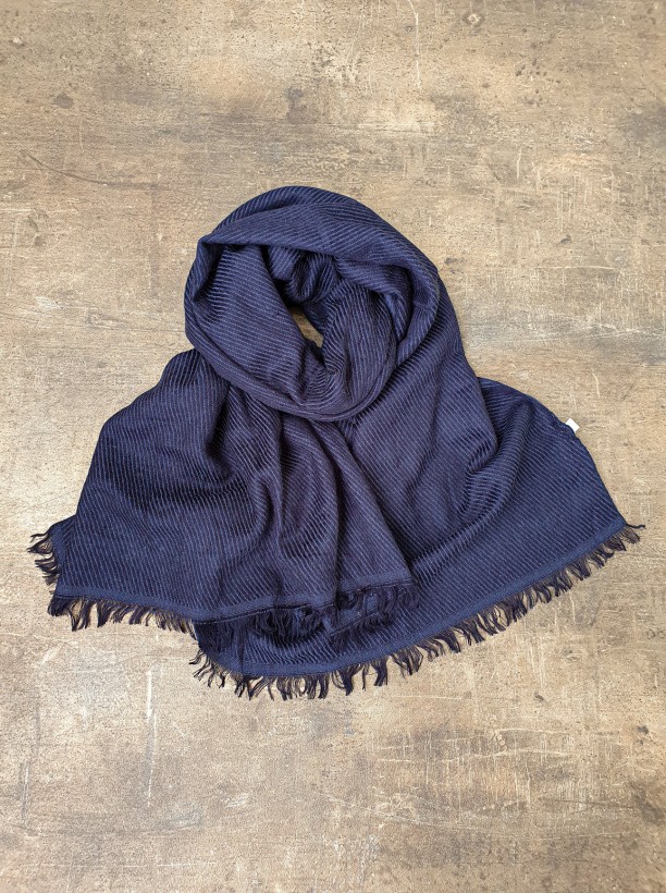 scarf blue with stripe