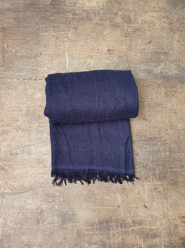 scarf blue with stripe