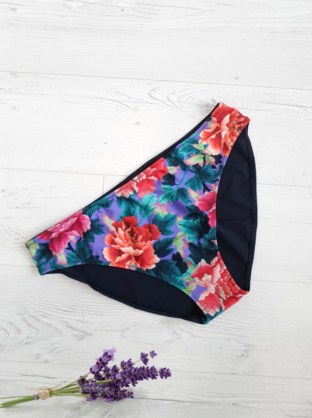 woman swim wear triangle choral